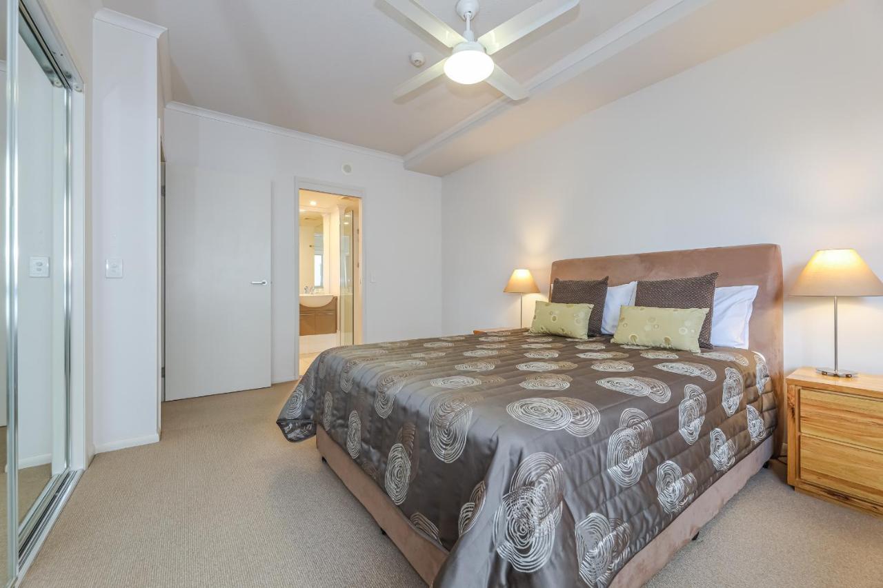 On The Bay Apartments Bongaree Экстерьер фото