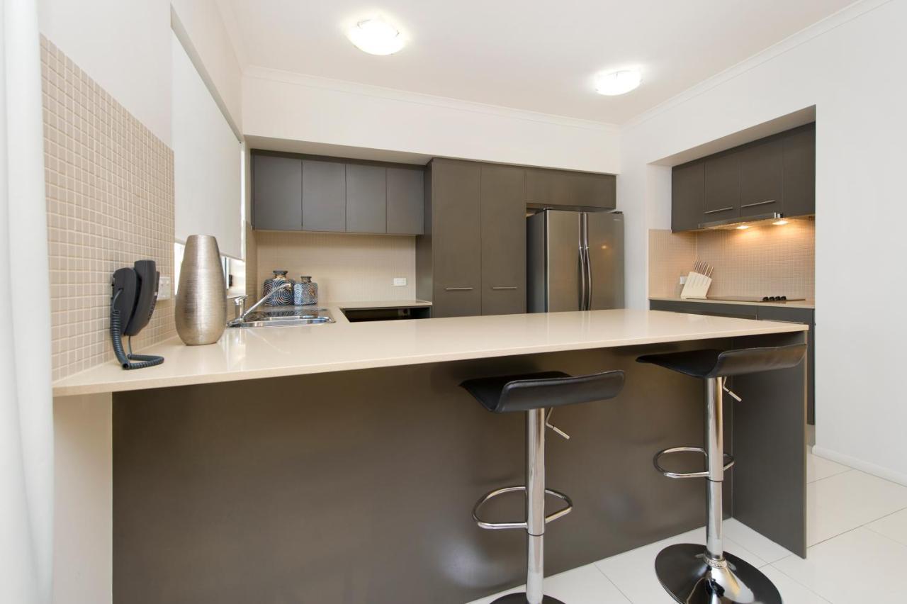 On The Bay Apartments Bongaree Экстерьер фото